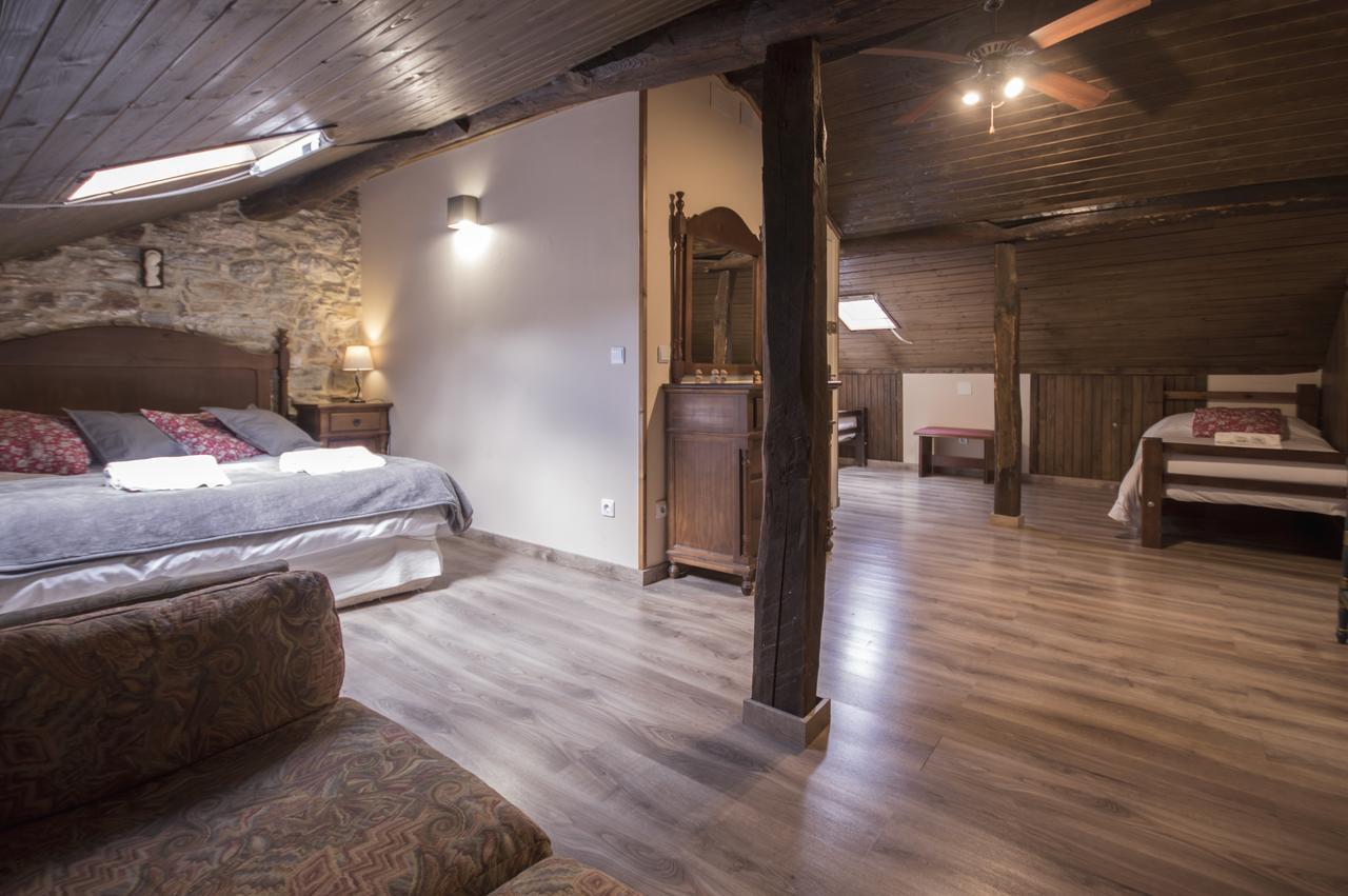 La Casona De Sarria Hostel Eksteriør bilde
